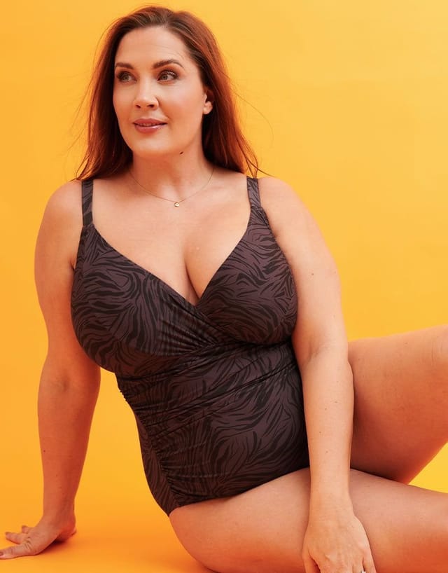 Adella Adella Women's Calypso Plunge Control Underwired Swimsuit - 2