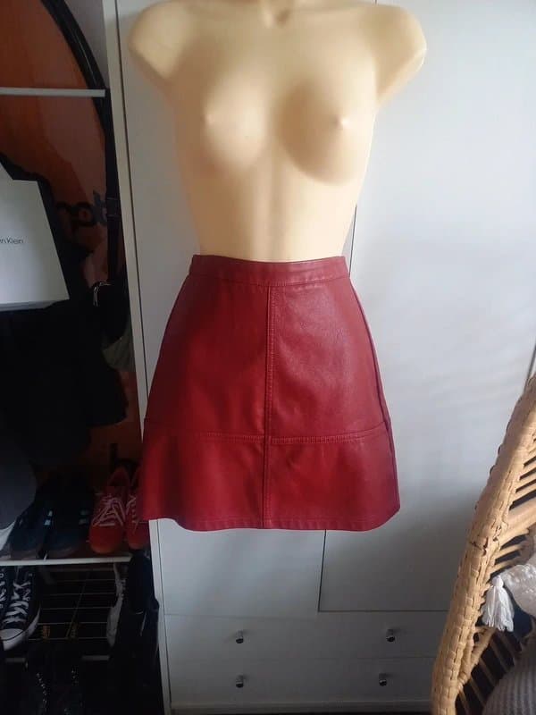 New Look Just dropped! 'New look' faux leather mini skirt