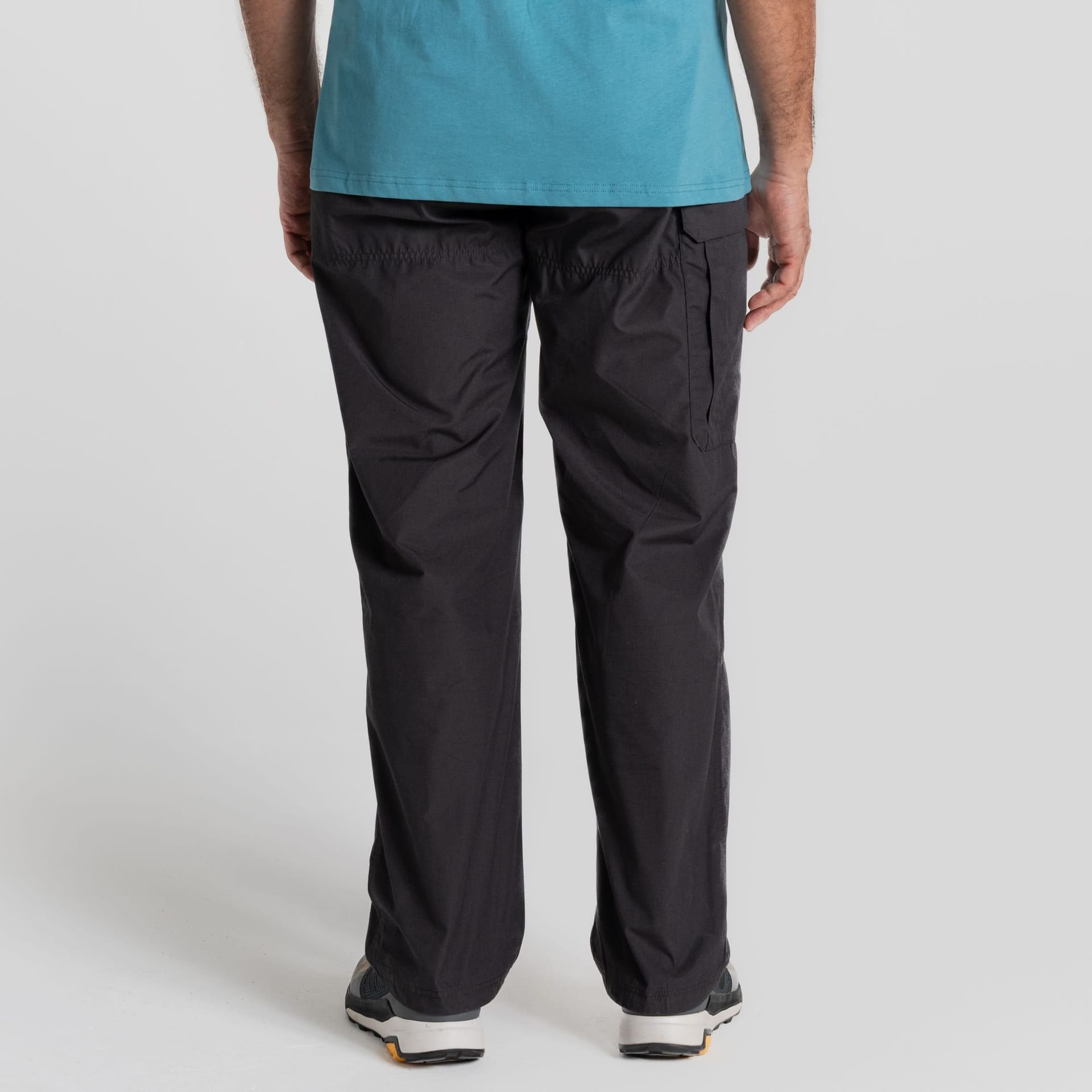 Craghoppers Craghoppers Men's Kiwi Classic Water Repellent Anti-Insect Trousers in Dark Grey - 4