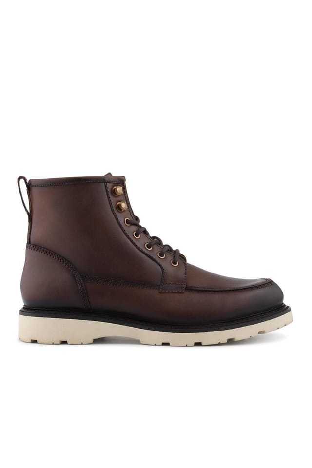 Jones Bootmaker Jones Bootmaker Men's Essex Chunky Leather Boots in Dark Brown - 2