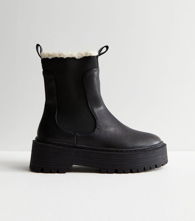 Public Desire Women's Black Leather-Look Chunky Teddy Lined Chelsea Boots Public Desire New Look - 2