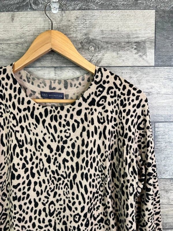 Marks & Spencer M&S Collection Womens Jumper Size Large Beige Animal Leopard Pattern Knit Sweate