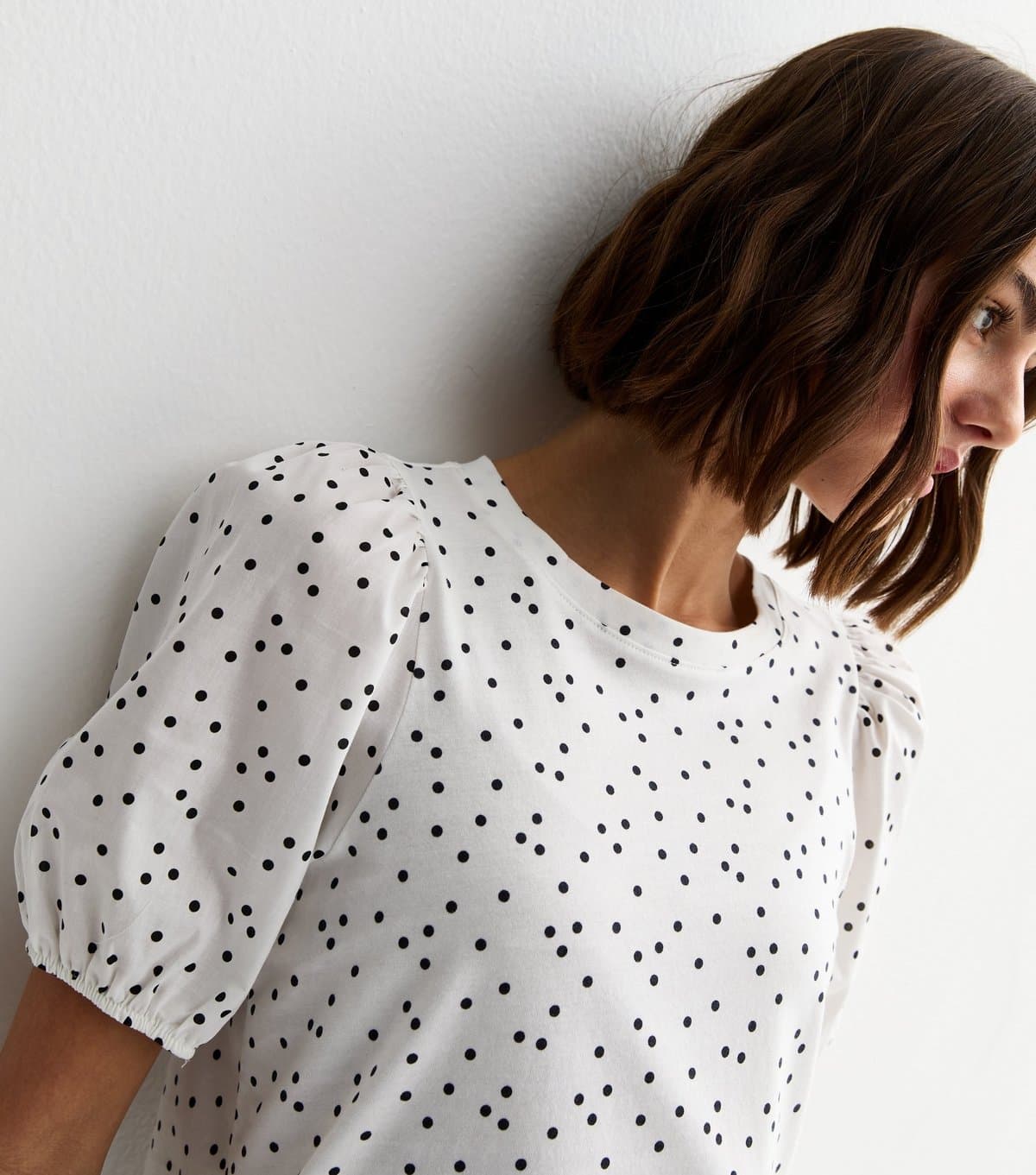 New Look Women's Cream Spotty Puff Sleeve T-Shirt New Look