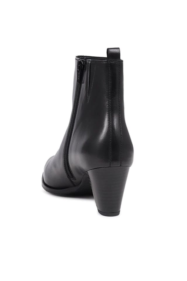 Jones Bootmaker Jones Bootmaker Women's Leianna Heeled Ankle Boots in Black - 3