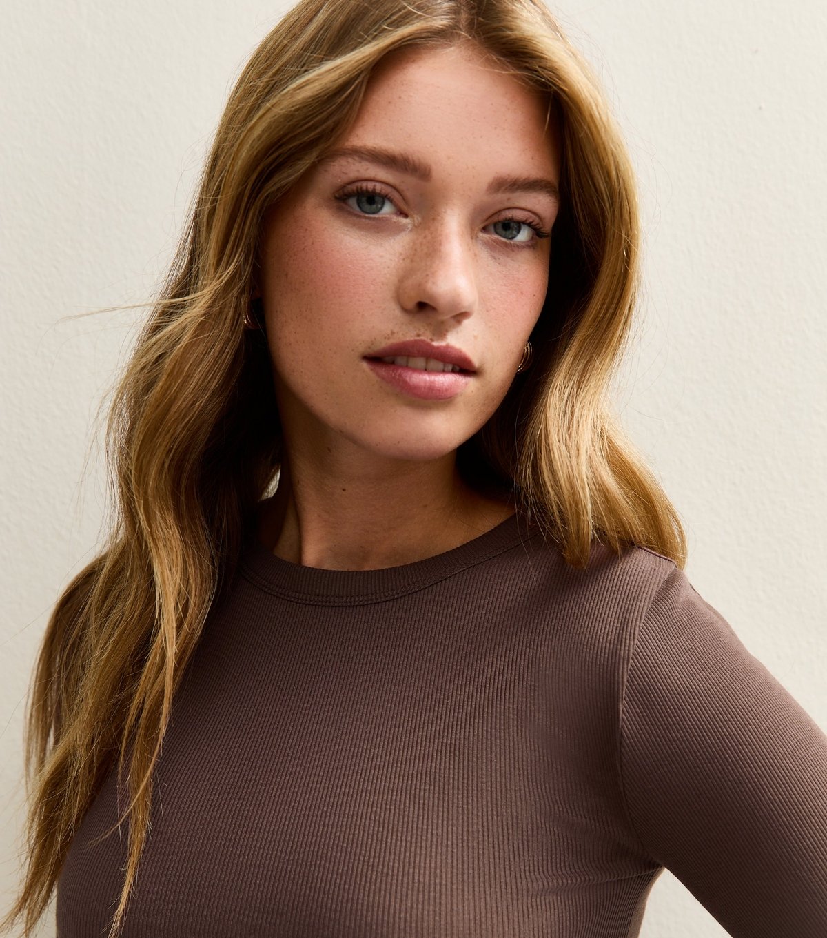 New Look Women's Dark Brown Long Sleeve Ribbed Crew Neck Top New Look - 3