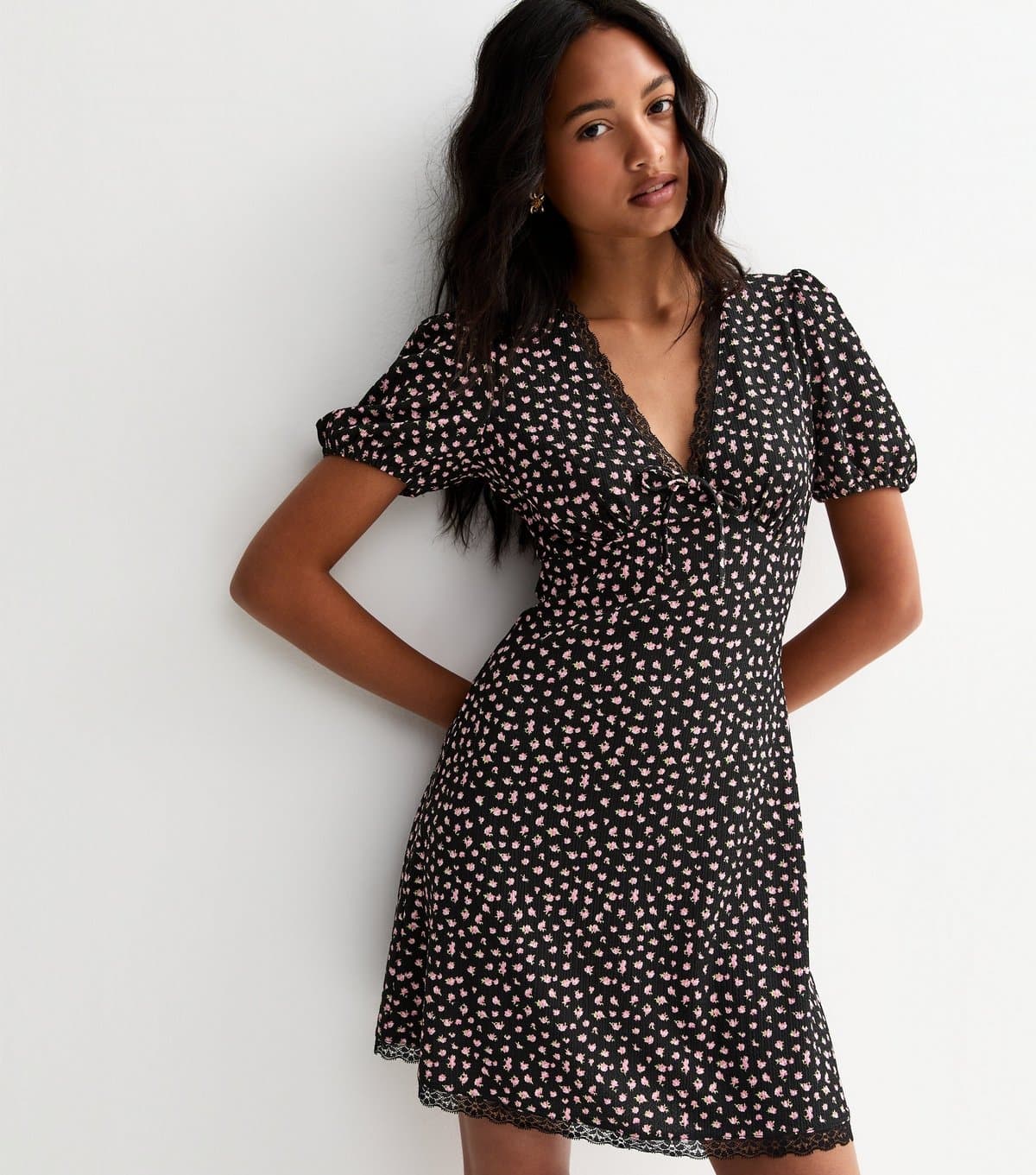 New Look Women's Black Ditsy Floral Lace Trim Mini Dress New Look