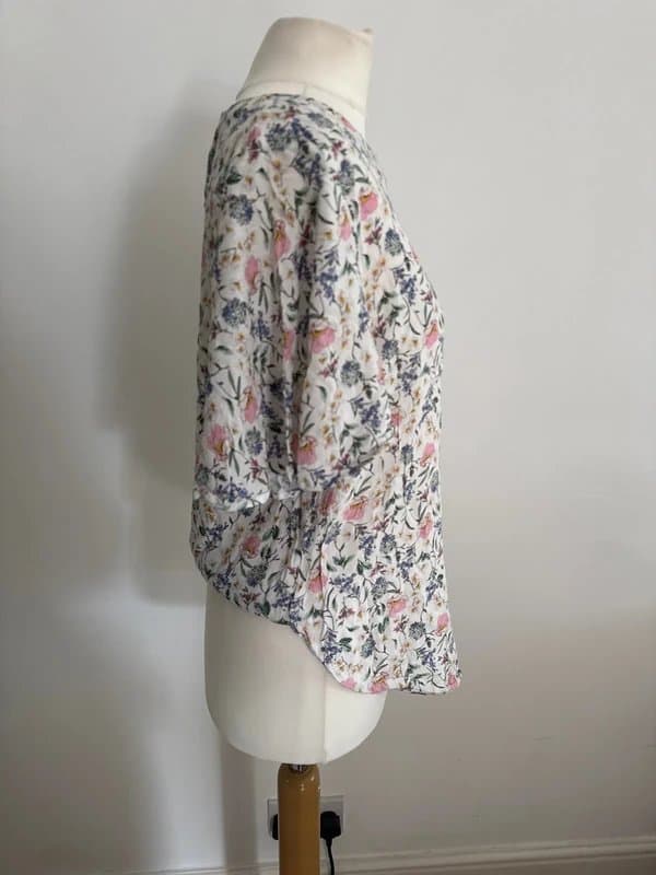 H&M H&M Floral Blouse EU 36 UK 8 White Pink Botanical Viscose Floaty Summer Top