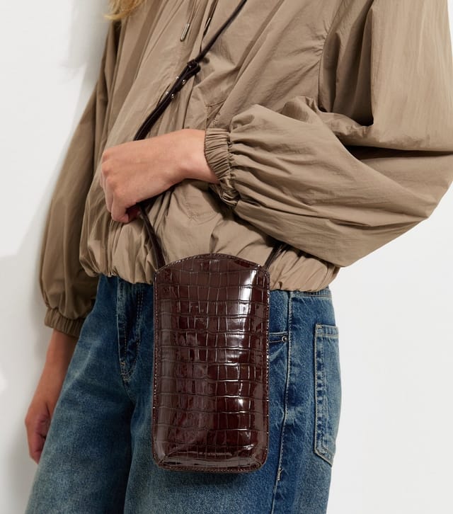 New Look Dark Brown Faux Leather Crocodile Embossed Phone Bag New Look - 2