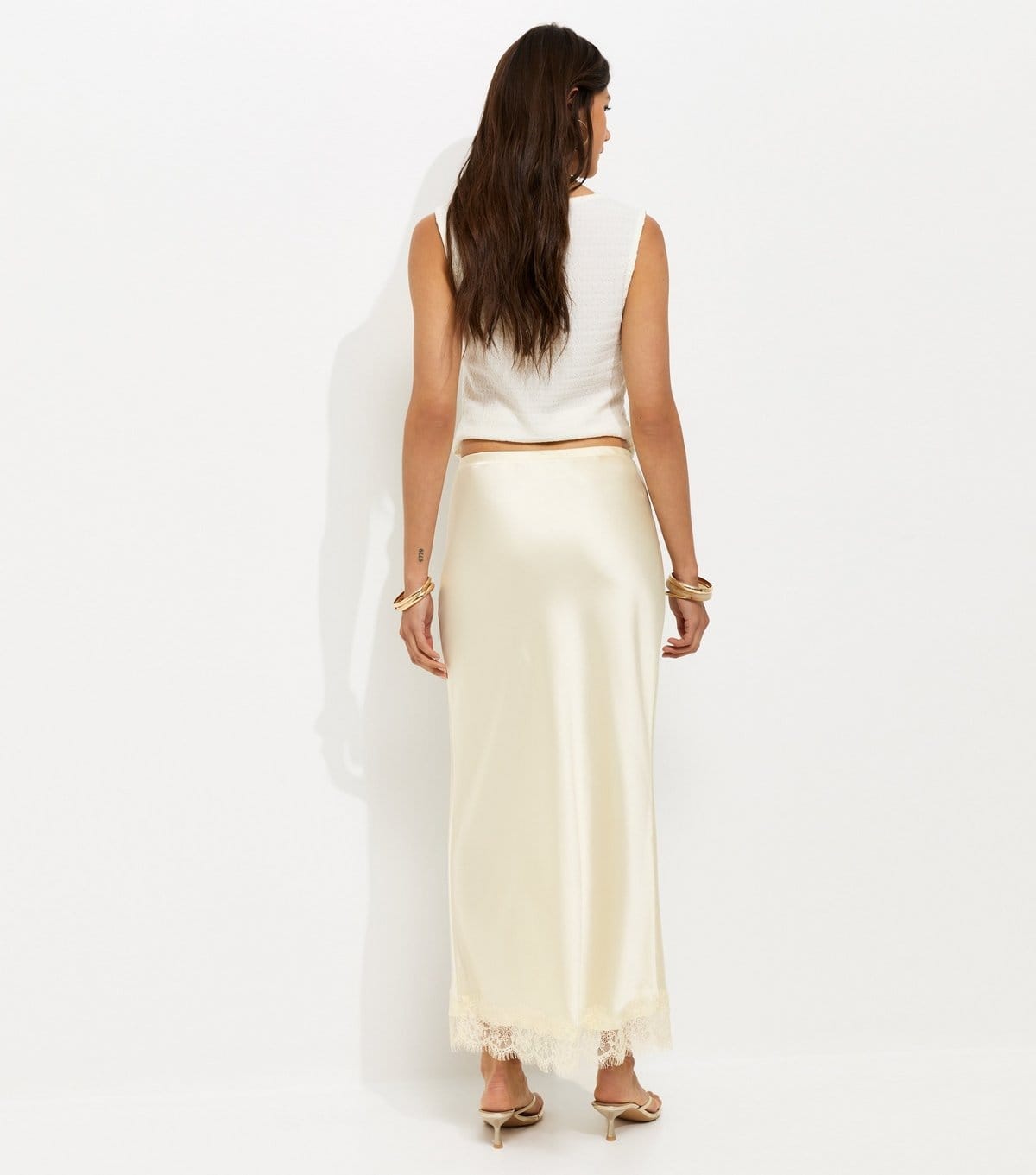 New Look Women's Cream Satin Lace Hem Midi Skirt New Look - 4