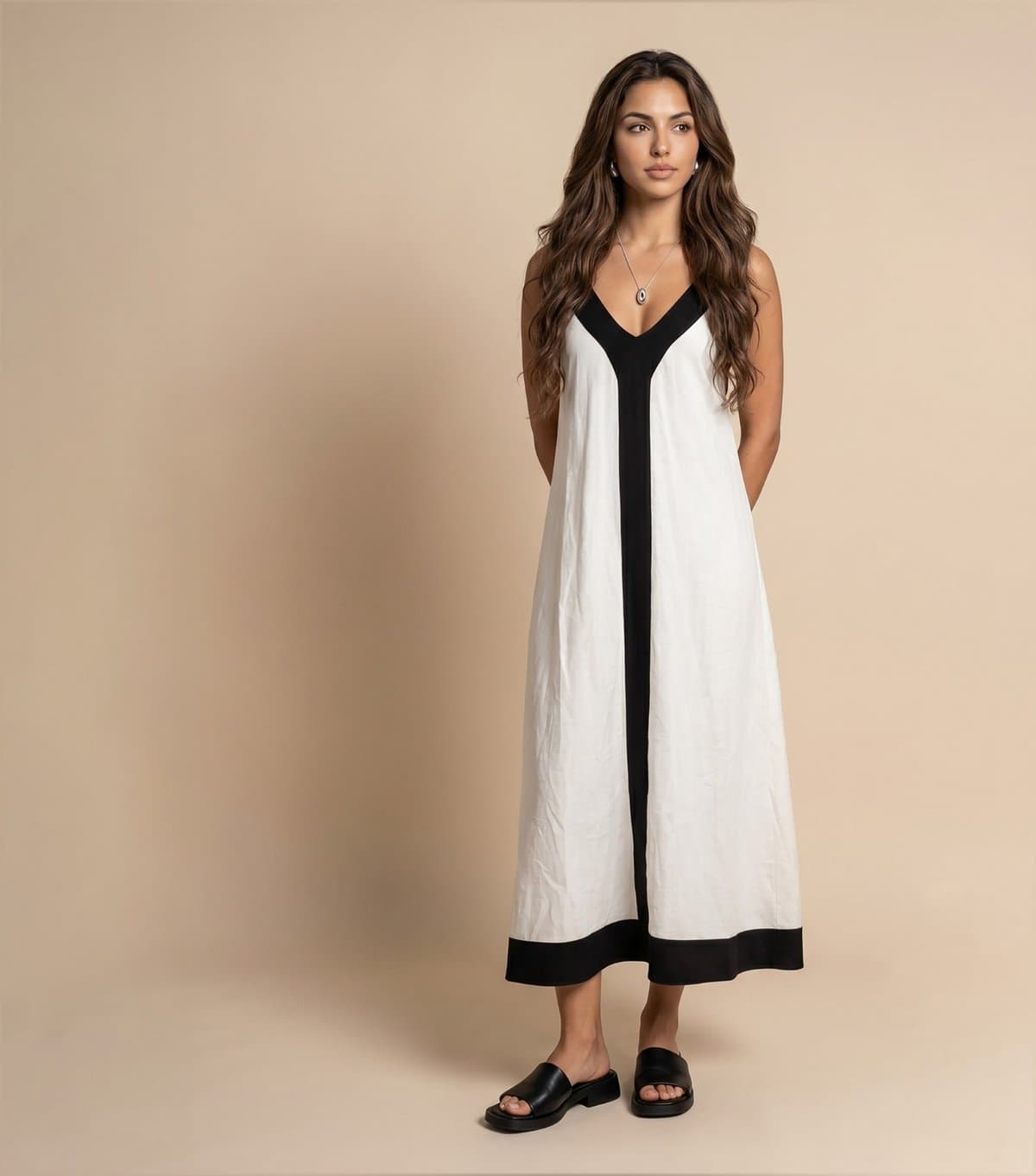Urban Bliss Women's Cream Contrast Trim Maxi Dress Urban Bliss New Look