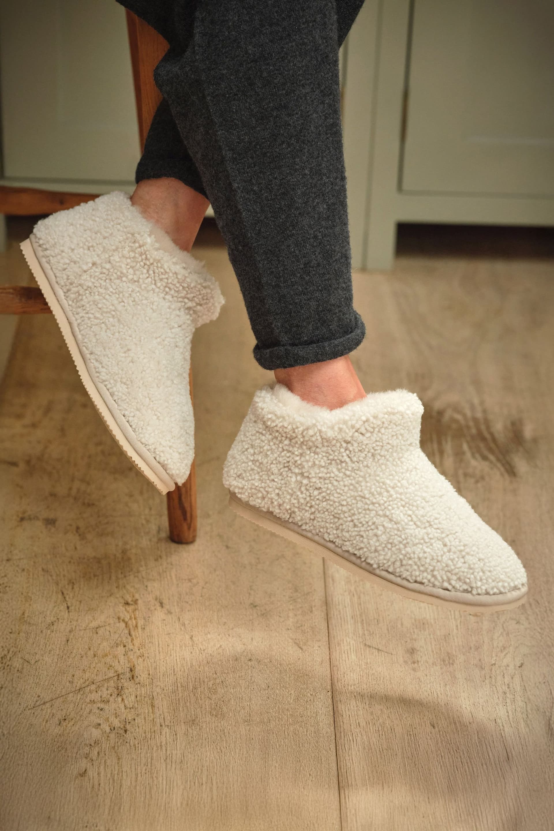 WoolOvers WoolOvers Women's Womens Shearling Short Boot in Natural