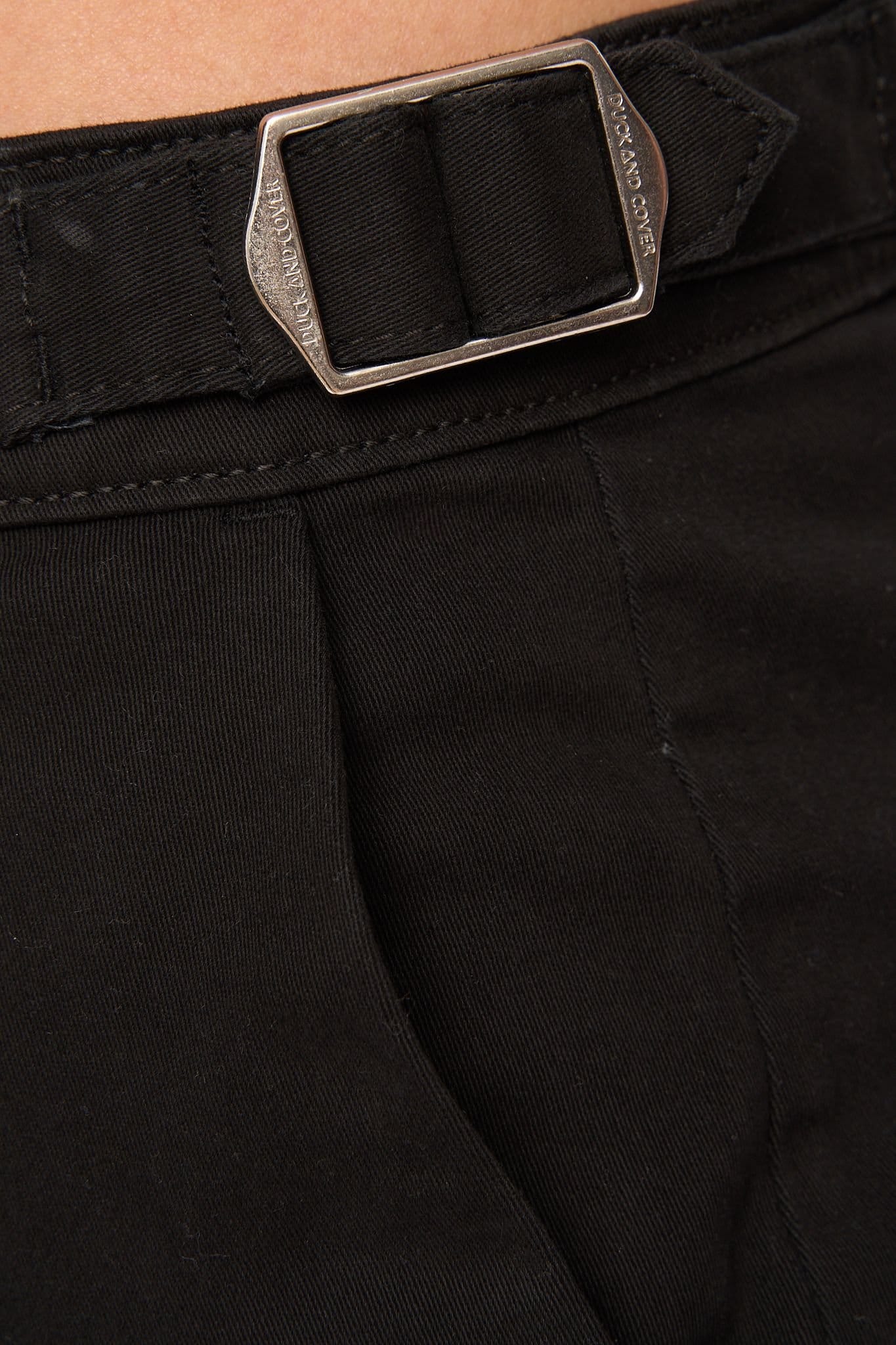 Duck&Cover Duck&Cover Men's Everett Slim-Fit Stretch Tailored Chino Shorts in Black - 4
