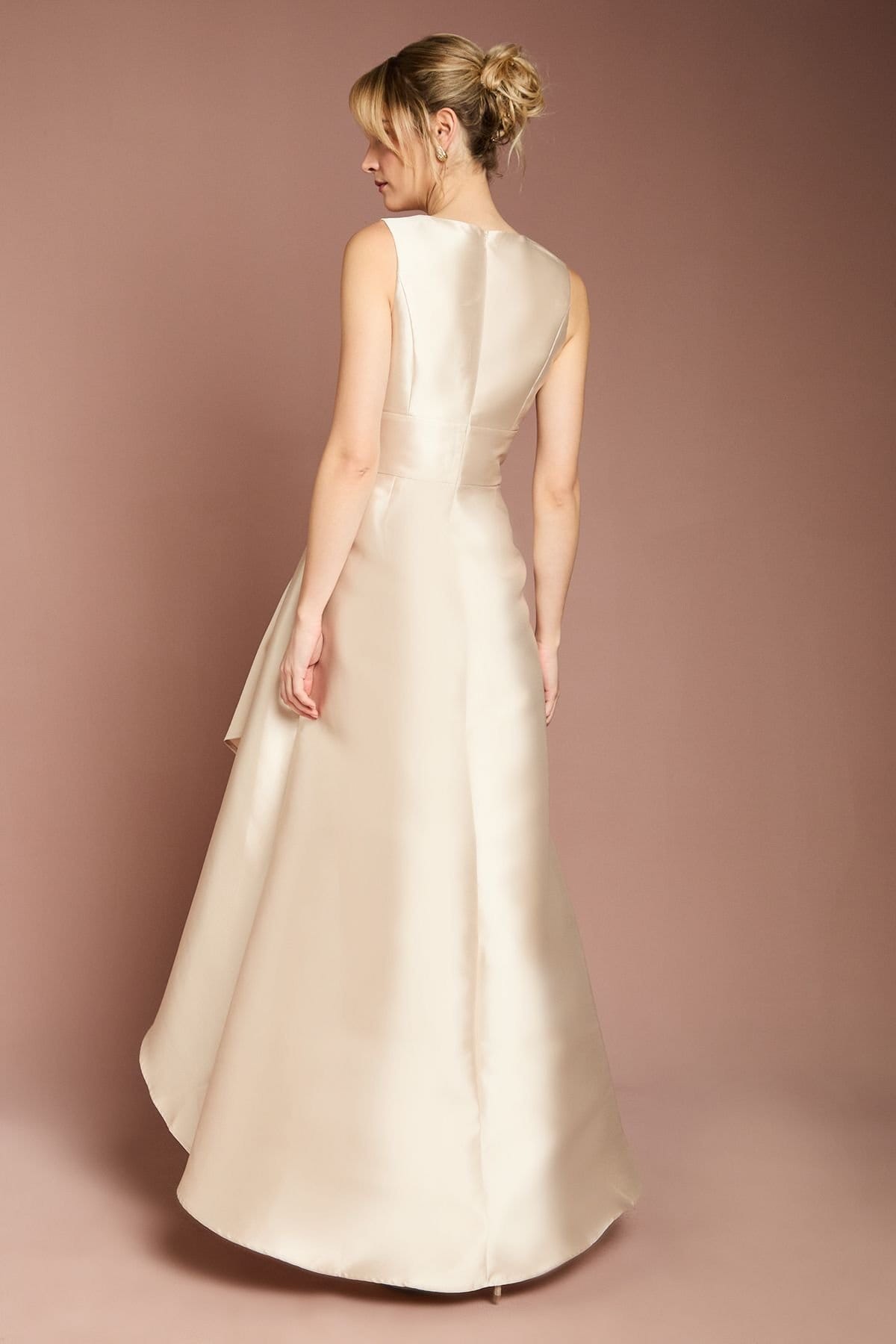 Coast Coast Women's Honoured Sleeveless Plunge Waterfall Twill Maxi Bridesmaid Dress in Champagne - 3