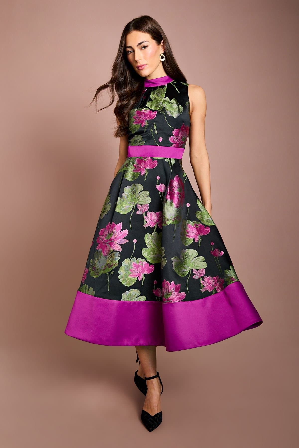 Coast Coast Women's Jacquard Sleeveless Midi Dress With Satin Waistband in Green