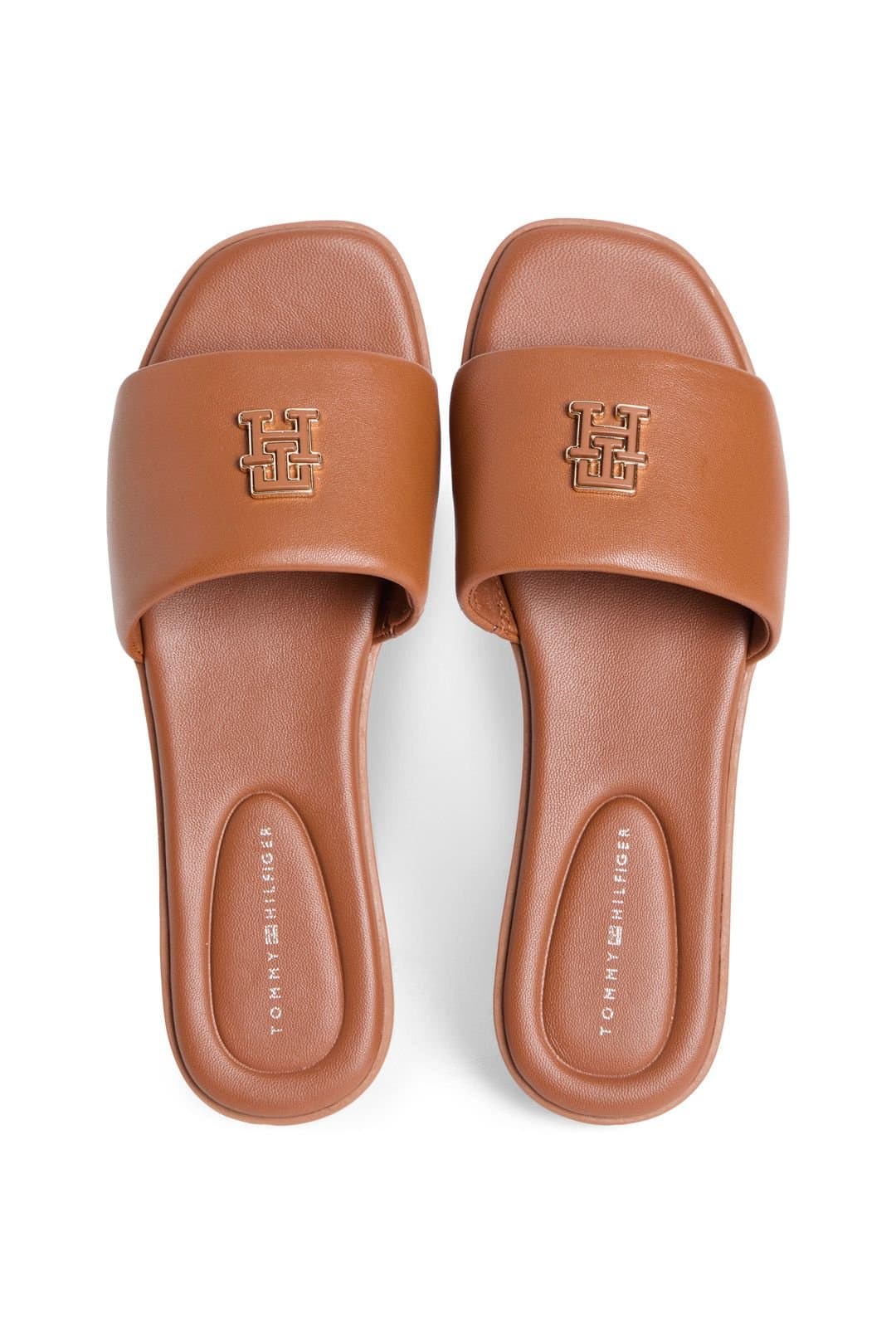 Tommy Hilfiger Tommy Hilfiger Women's Logo Hardware Leather Mule Warm Bronze