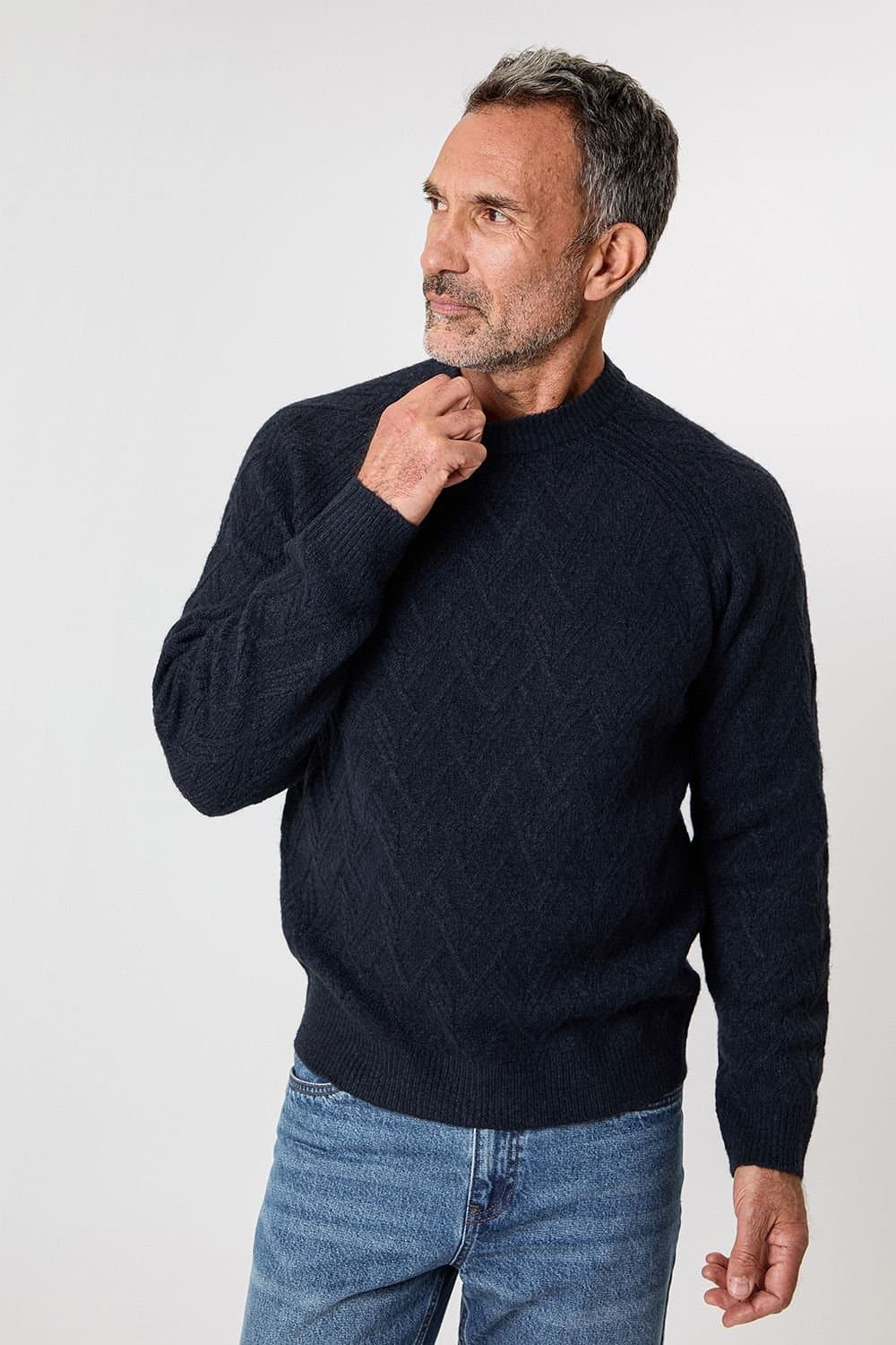 Saltwell Saltwell Men's Textured Knit Crew Neck Jumper in Navy