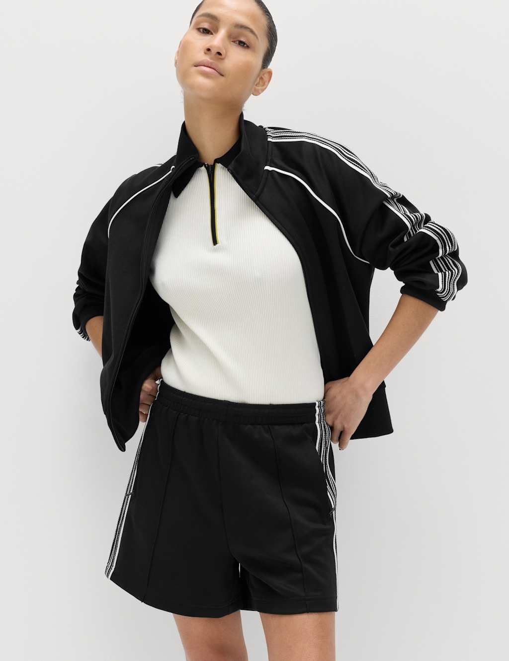 Marks & Spencer M&S Cotton Rich Side Stripe Shorts Black - 4