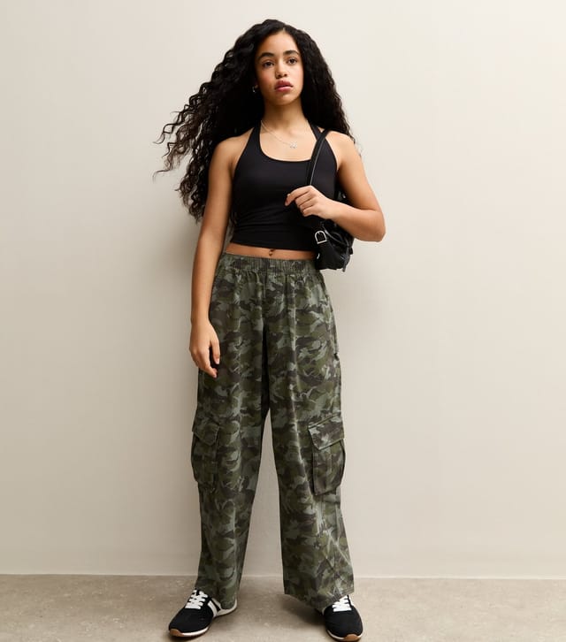 New Look Girls' Black Jersey Halter Top New Look - 3