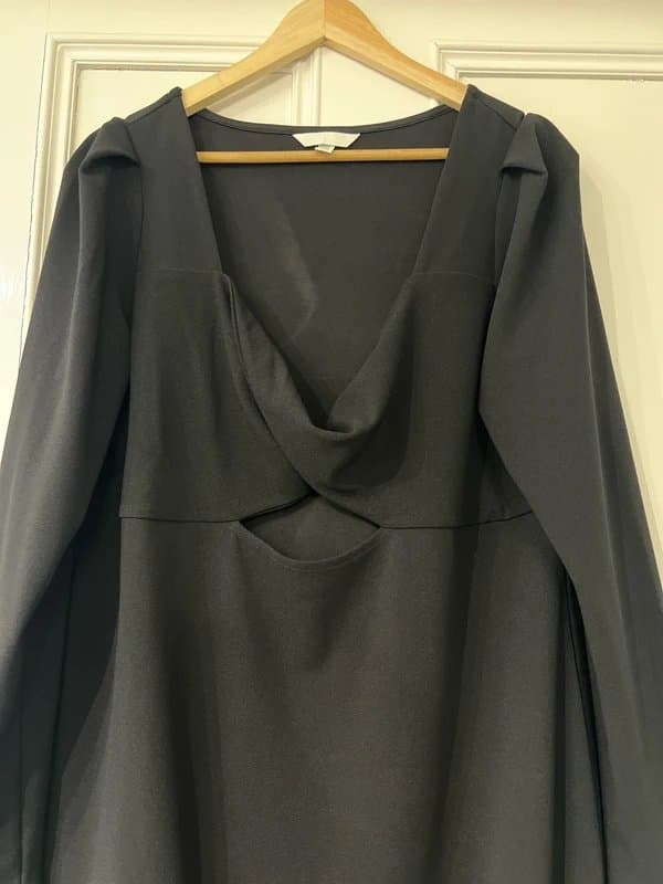 H&M H&M Black Twist Midi Dress