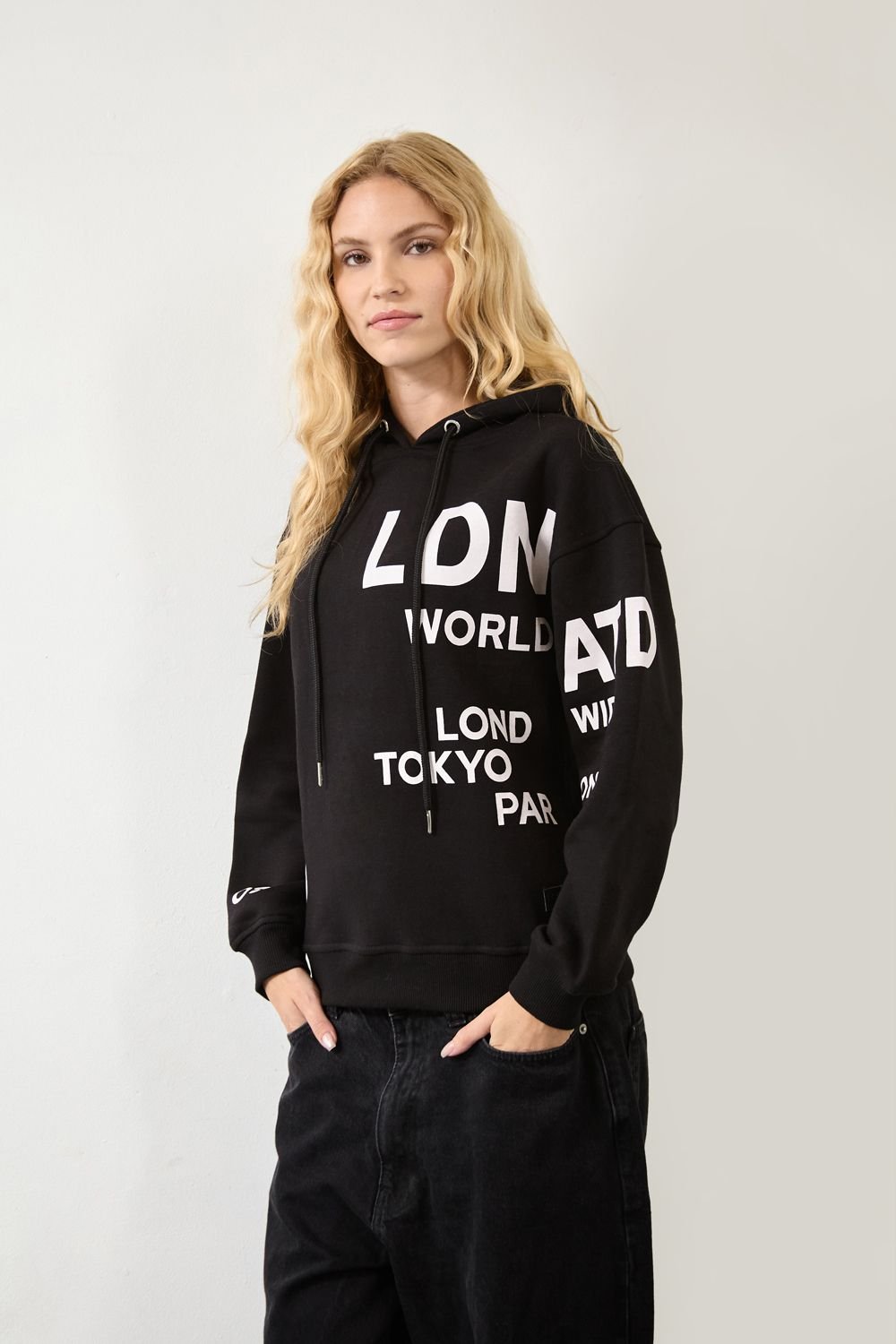 LONDON ATTITUDE LONDON ATTITUDE Women's Relaxed Fit Printed Hoodie Black - 3