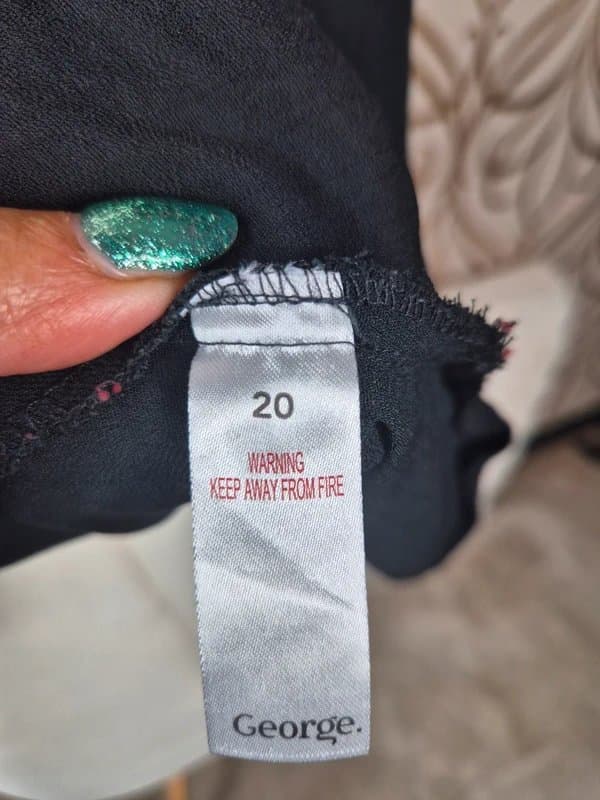 George George v neck black cami top size 20