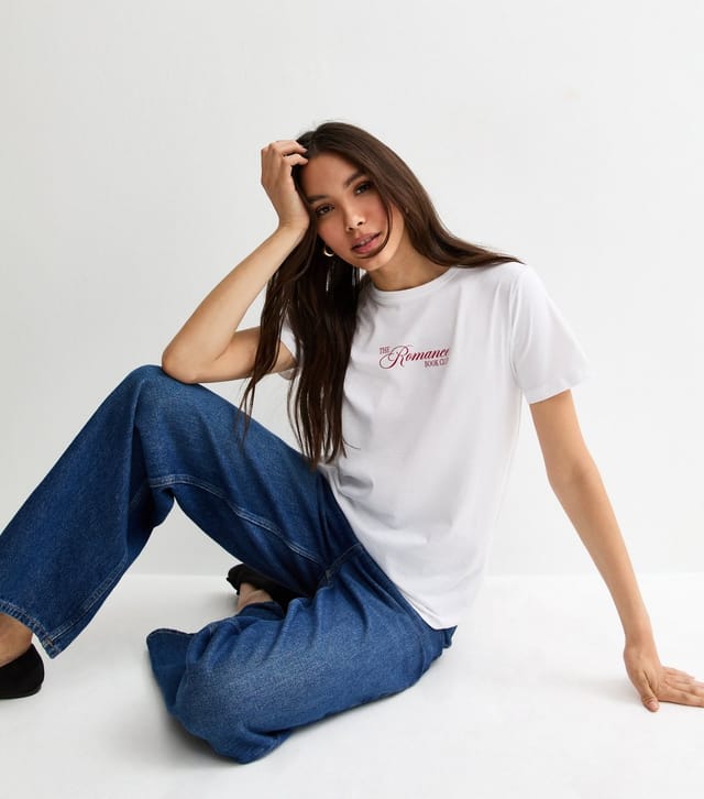 New Look Women's White Romance Book Club Print T-Shirt New Look - 2