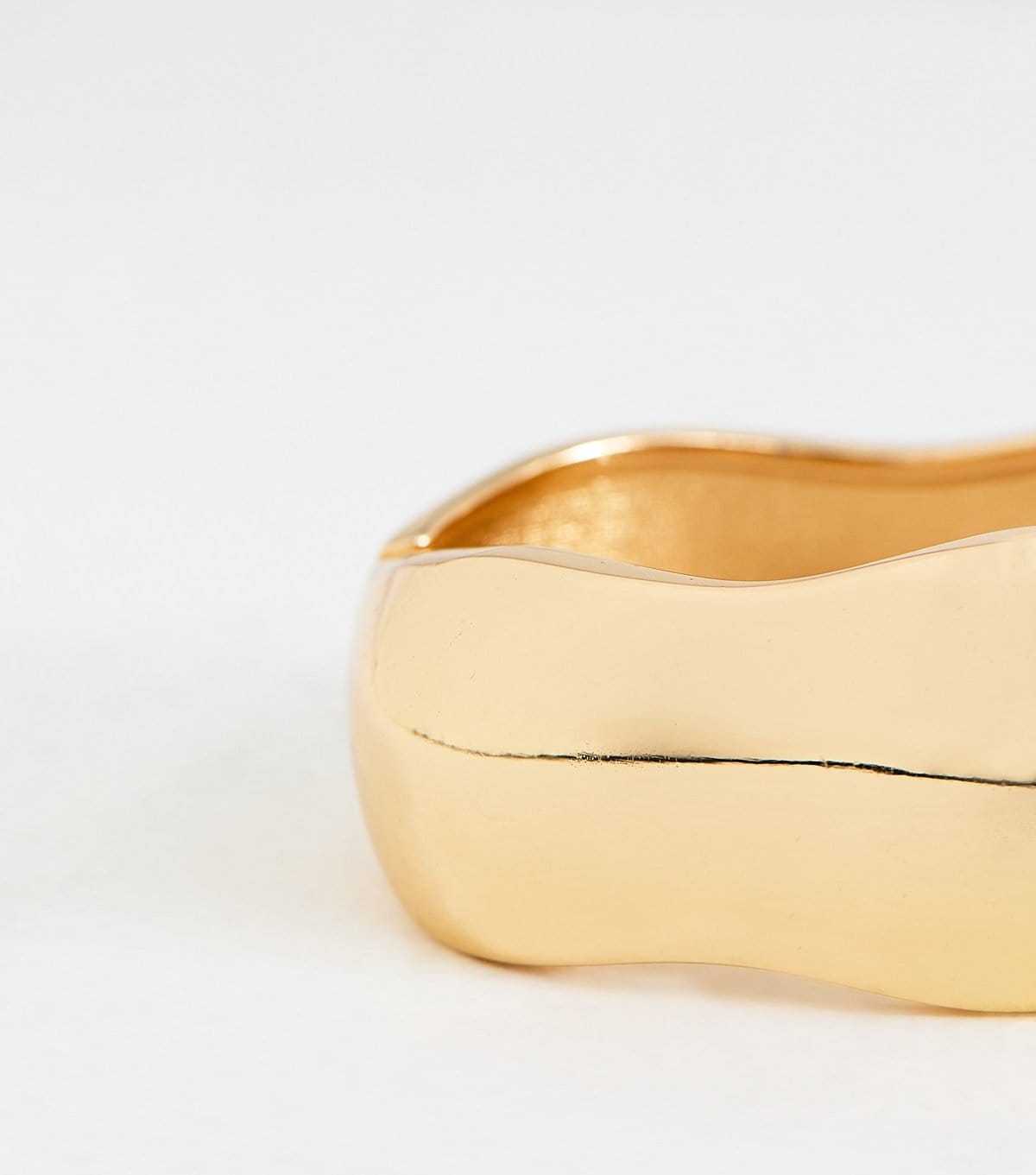 New Look Gold Tone Chunky Hinged Cuff Bracelet New Look - 4