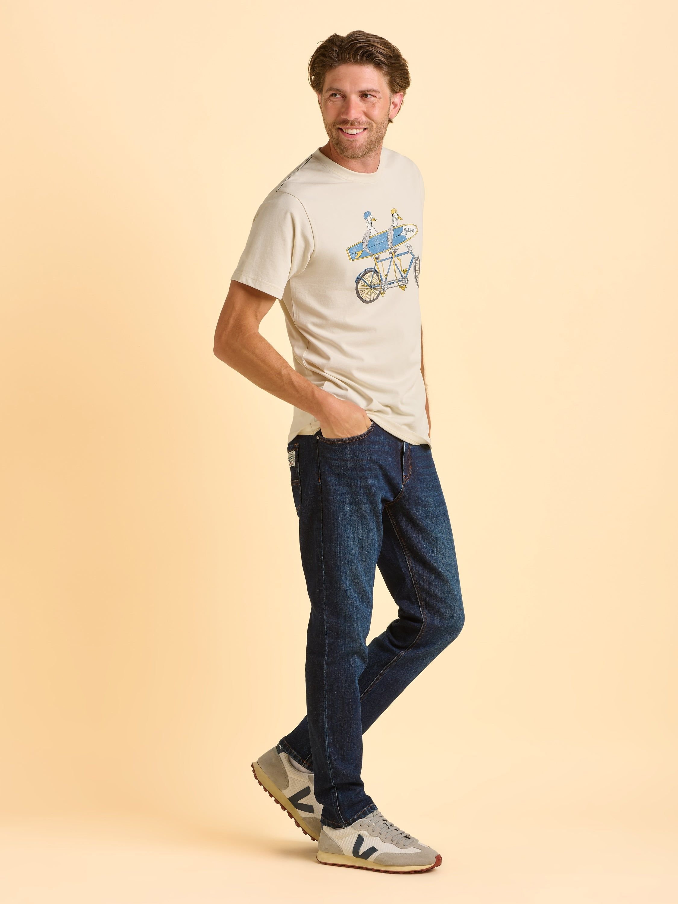 Brakeburn Brakeburn Men's Tayport T-Shirt in Cream - 3