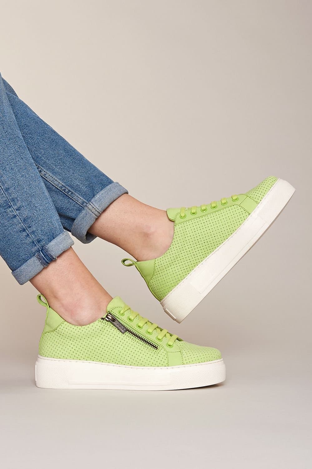 Moshulu Moshulu Women's 'Dawlish' Flatform Zip Trainers in Light Green