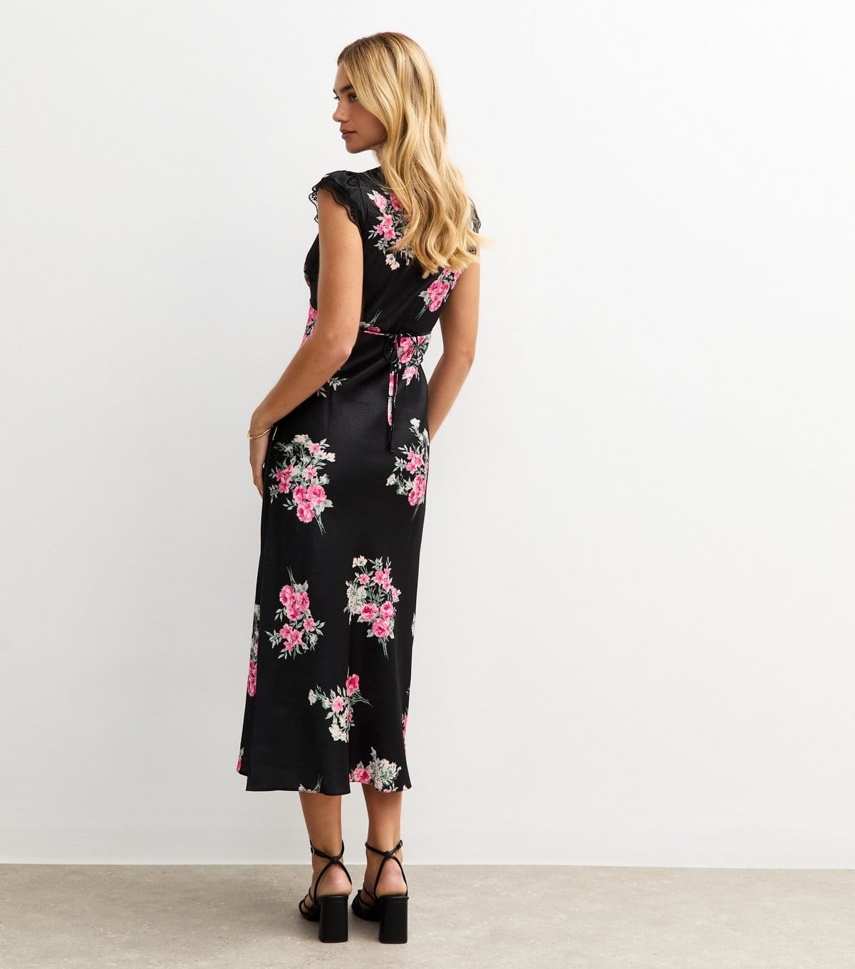 New Look Women's Black Floral Print Lace Trimmed Satin Midi Dress New Look - 4