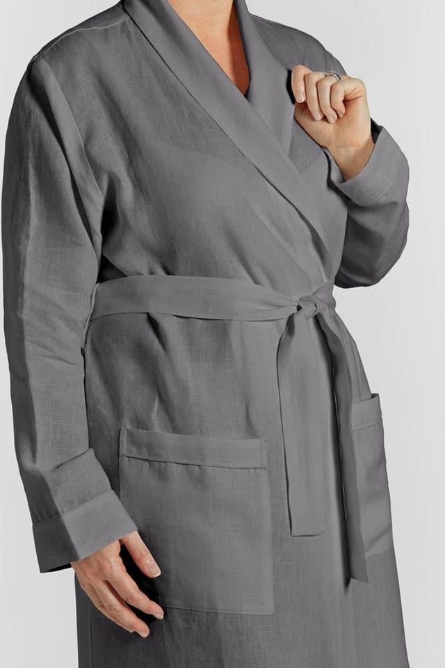 Lazy Linen Lazy Linen Women's 'Pure Washed Linen' Bathrobe in Charcoal - 2