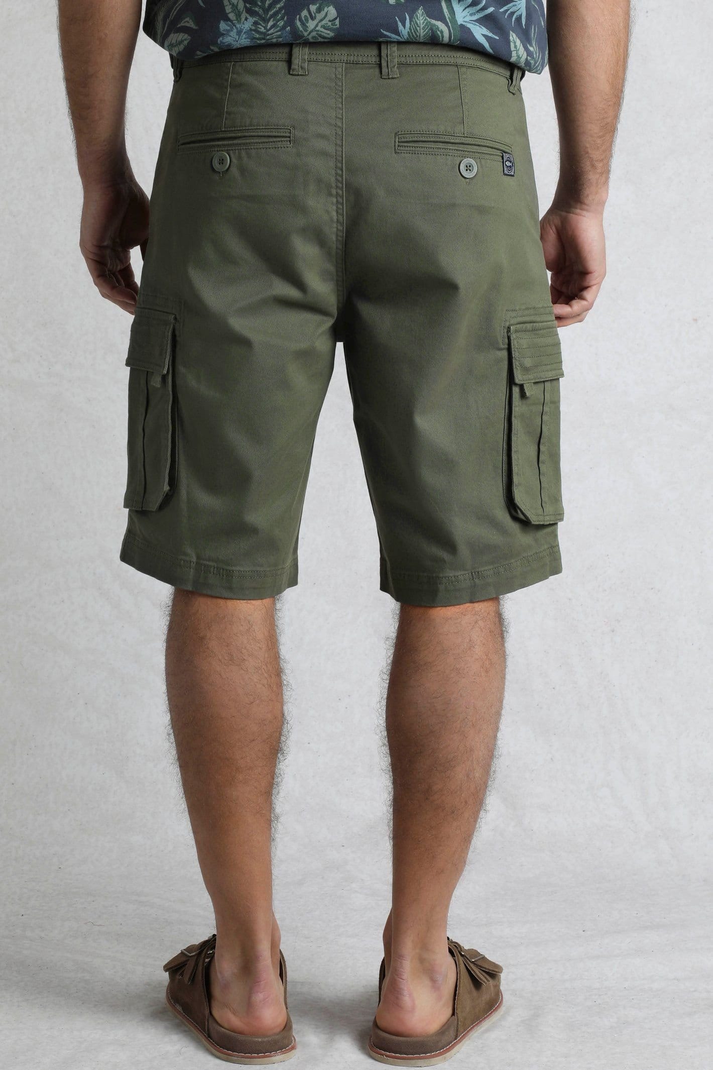 Weird Fish Weird Fish Men's Rigney Cargo Shorts in Olive - 4