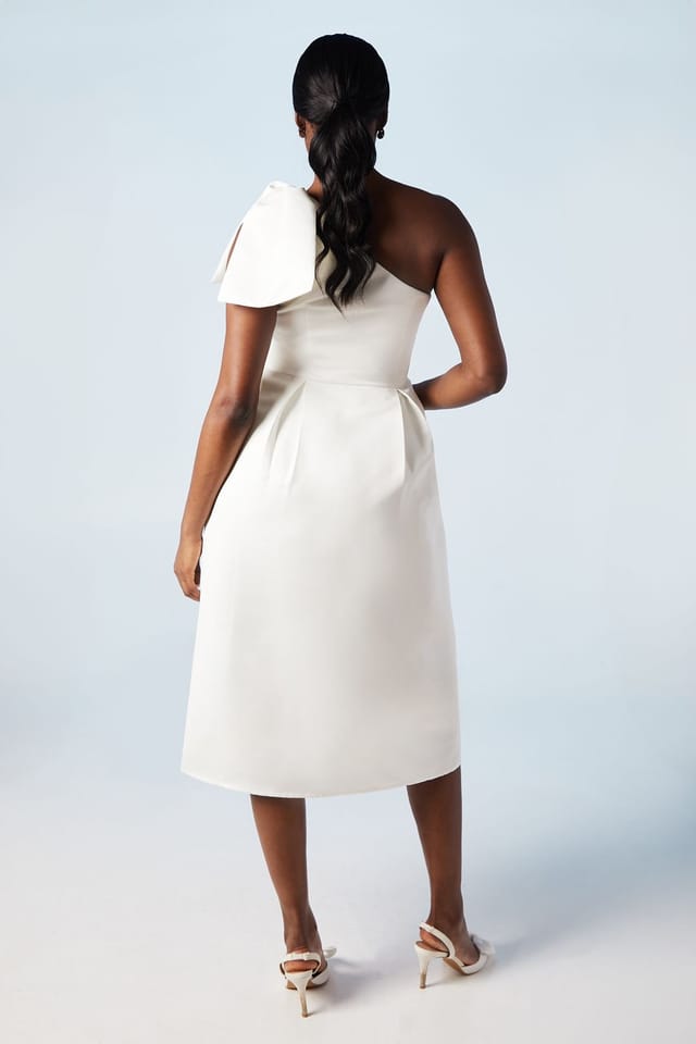 Coast Coast Women's Statement Bow One Shoulder Midi Wedding Dress in Ivory - 3