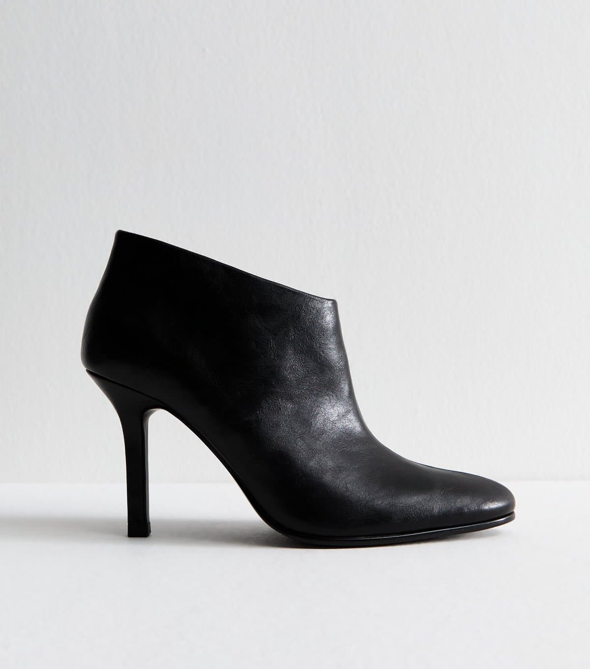 New Look New Look Black Faux Leather Heeled Boot Vegan