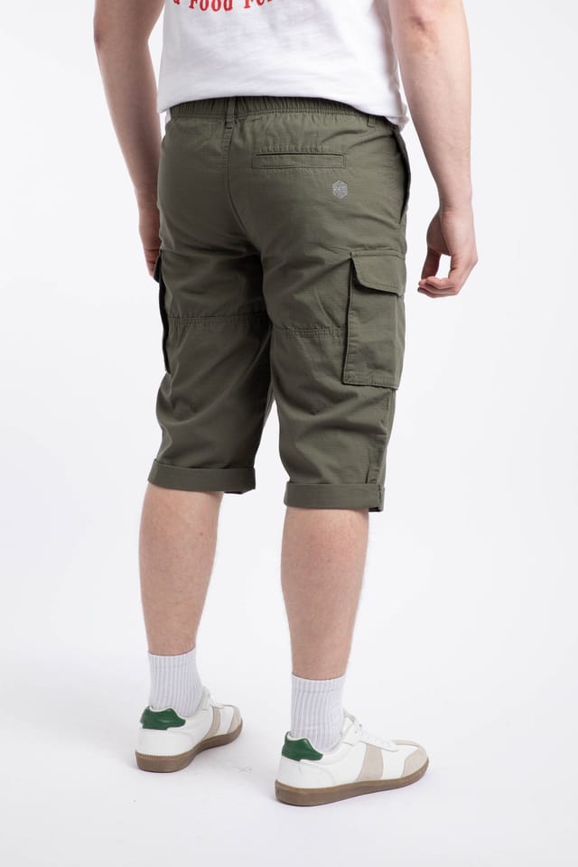 Weird Fish Weird Fish Men's Summersville 3/4 Length Ripstop Cargo Shorts in Olive - 3