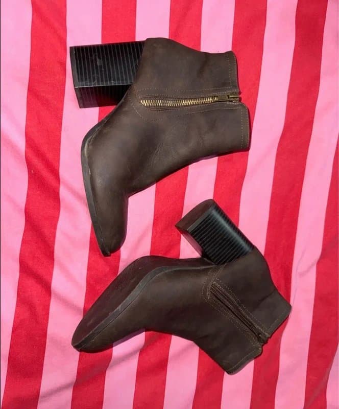 New Look Brown block heel ankle boots uk5