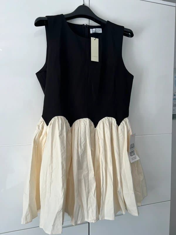 Never Fully Dressed Never fully dressed black and cream dress