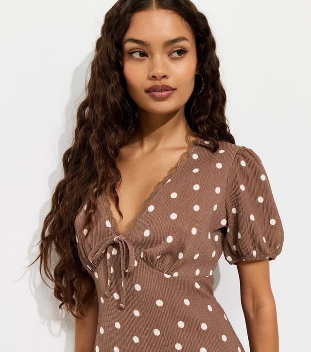 New Look Women's Petite Brown Crinkled Polka Dot Mini Dress New Look - 2