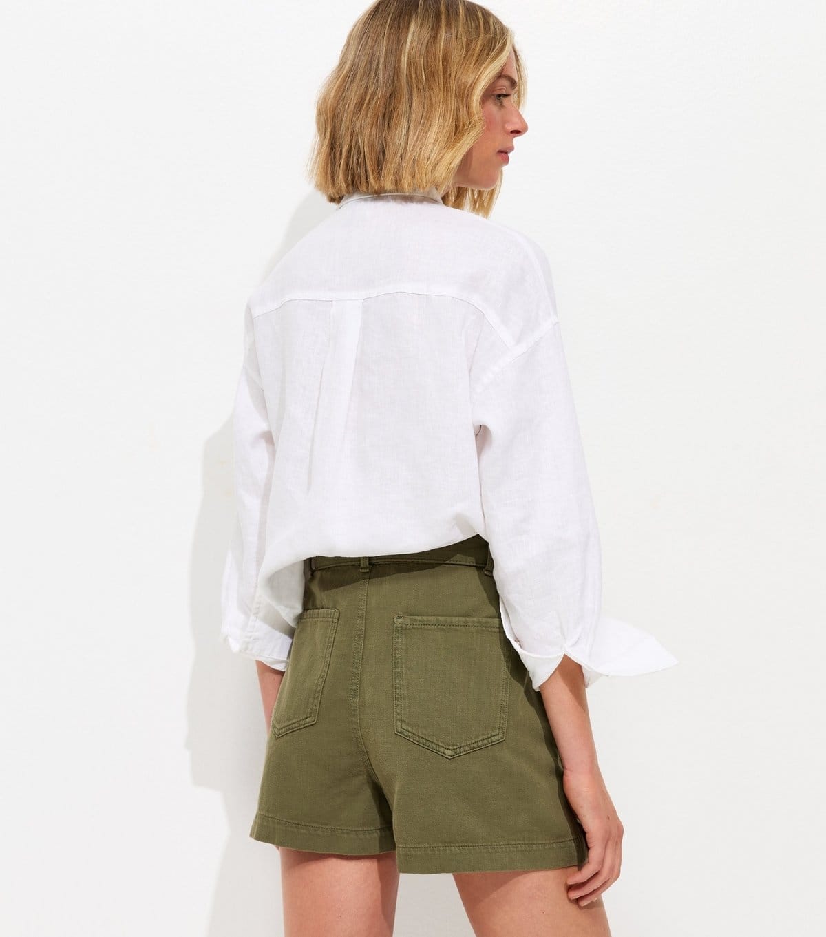 New Look Women's Dark Khaki Cotton Twill Cargo Shorts New Look - 4