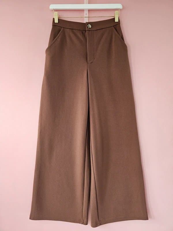 ASOS Design ASOS Design - High Waist Wide Leg Textured Knit Co-Ord Trousers - Size UK 8