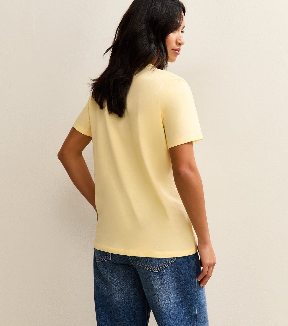 New Look Women's Petite Light Yellow Relaxed Crew Neck T-Shirt New Look - 4