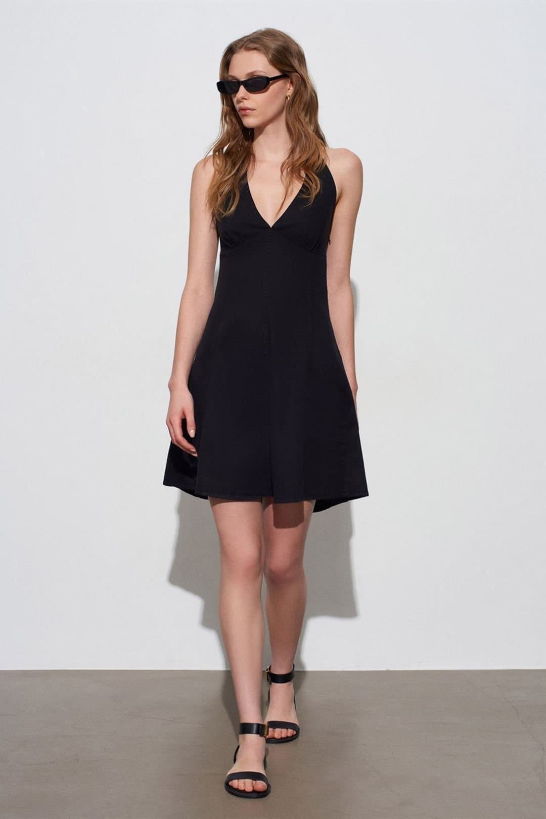 Dilvin Dilvin Women's Halter Neck A-Line Mini Dress in Black