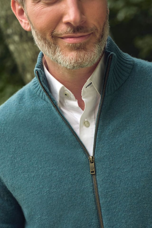 WoolOvers WoolOvers Men's Mens 100% Lambswool Lincoln Zipper Cardigan in Teal - 2