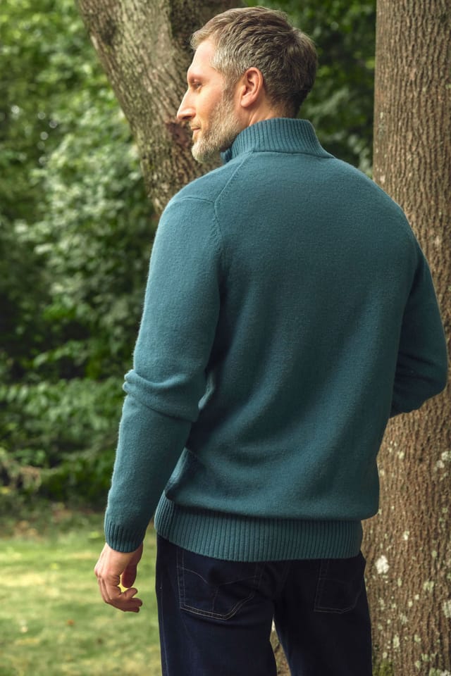 WoolOvers WoolOvers Men's Mens 100% Lambswool Lincoln Zipper Cardigan in Teal - 3
