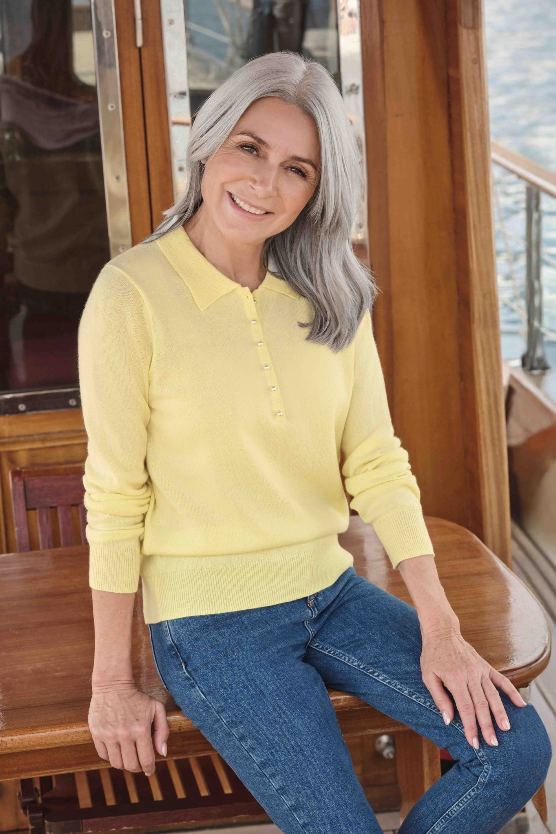 WoolOvers WoolOvers Women's Cashmere & Merino Crew Neck Knitted Jumper in Yellow