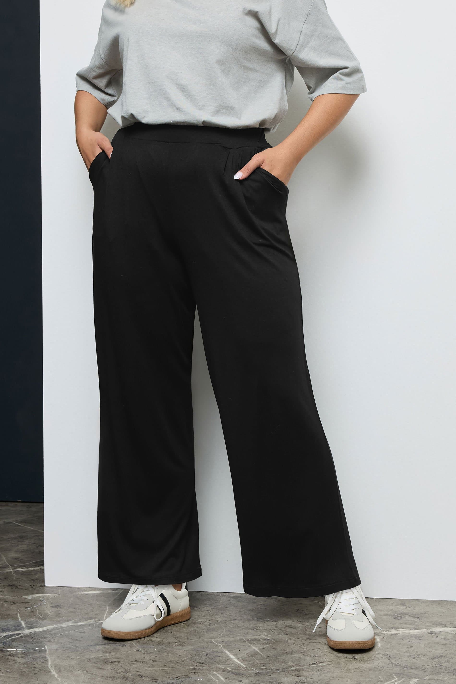 Yours Curve Plus Size Black Pleated Wide Leg Stretch Trousers