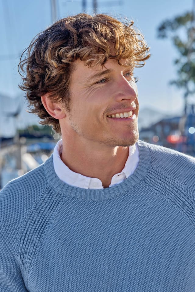 WoolOvers WoolOvers Men's Moss Stitch Essential Crew Neck Jumper in Blue - 2