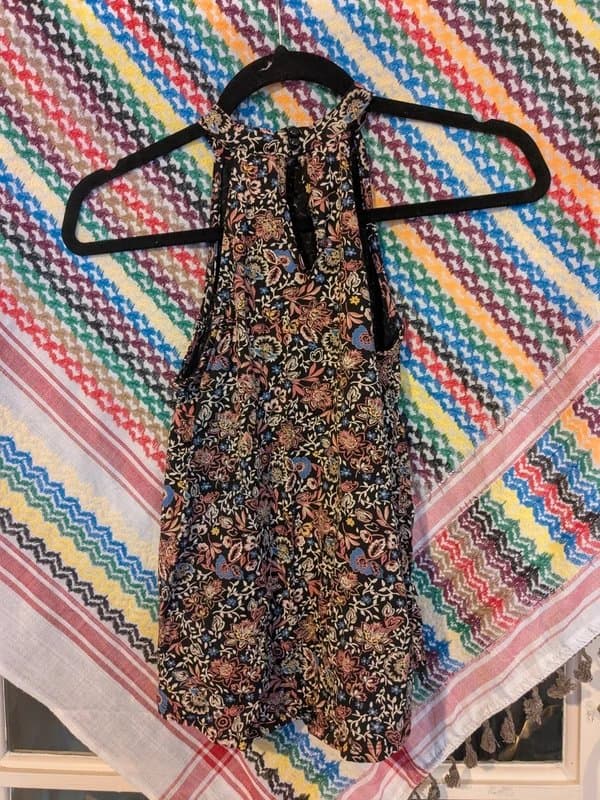 New Look Halter floral stretchy top