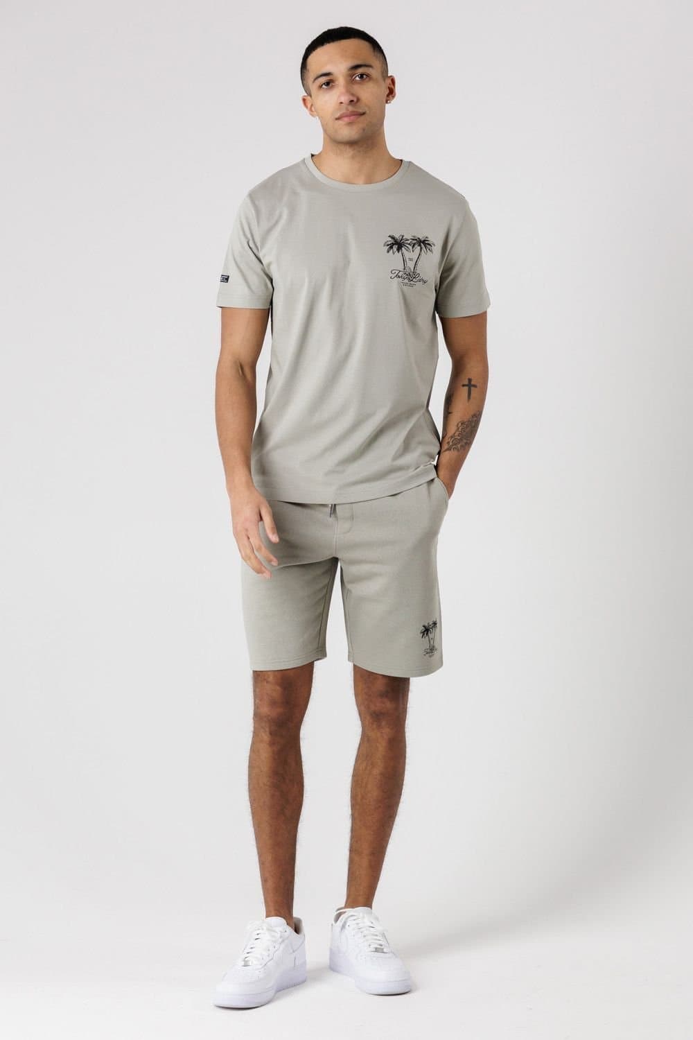 Tokyo Laundry Tokyo Laundry Men's Palm Print T-Shirt & Shorts Lounge Set in Light Green