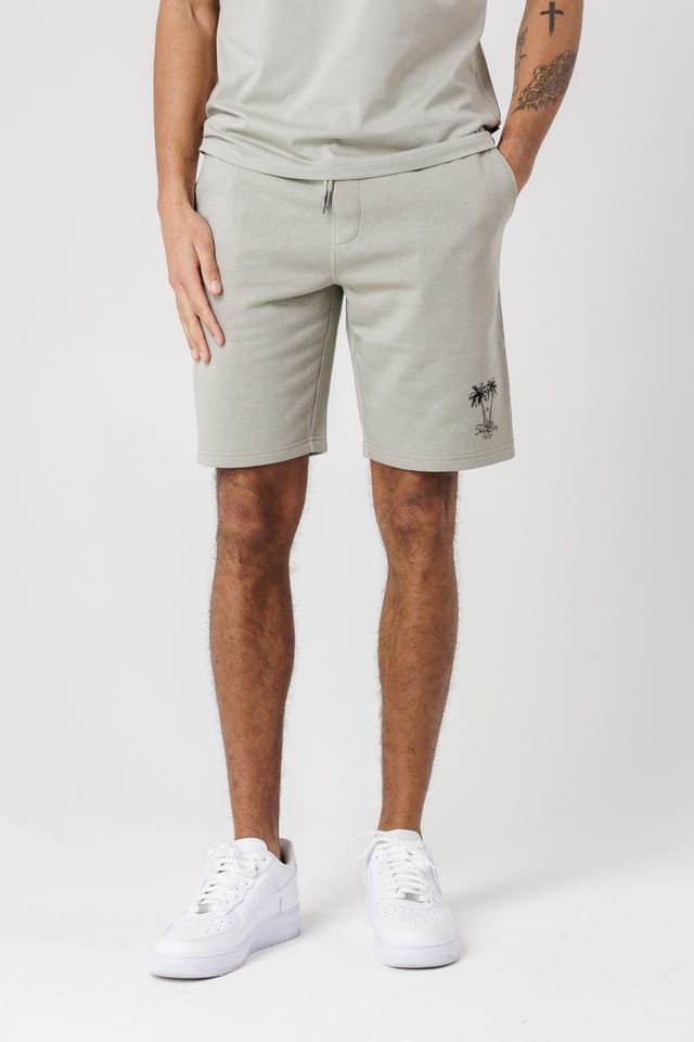 Tokyo Laundry Tokyo Laundry Men's Palm Print T-Shirt & Shorts Lounge Set in Light Green - 3